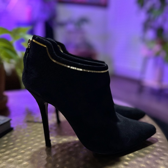 Giuseppe Zanotti Suede Booties